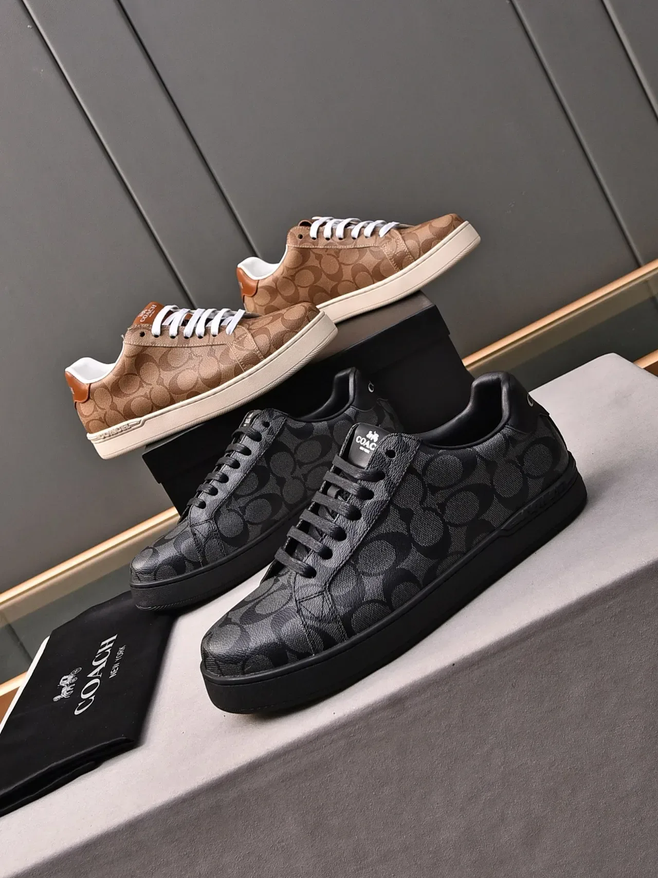 Coach Monogram-Print Sneakers Lifestyle basses 2