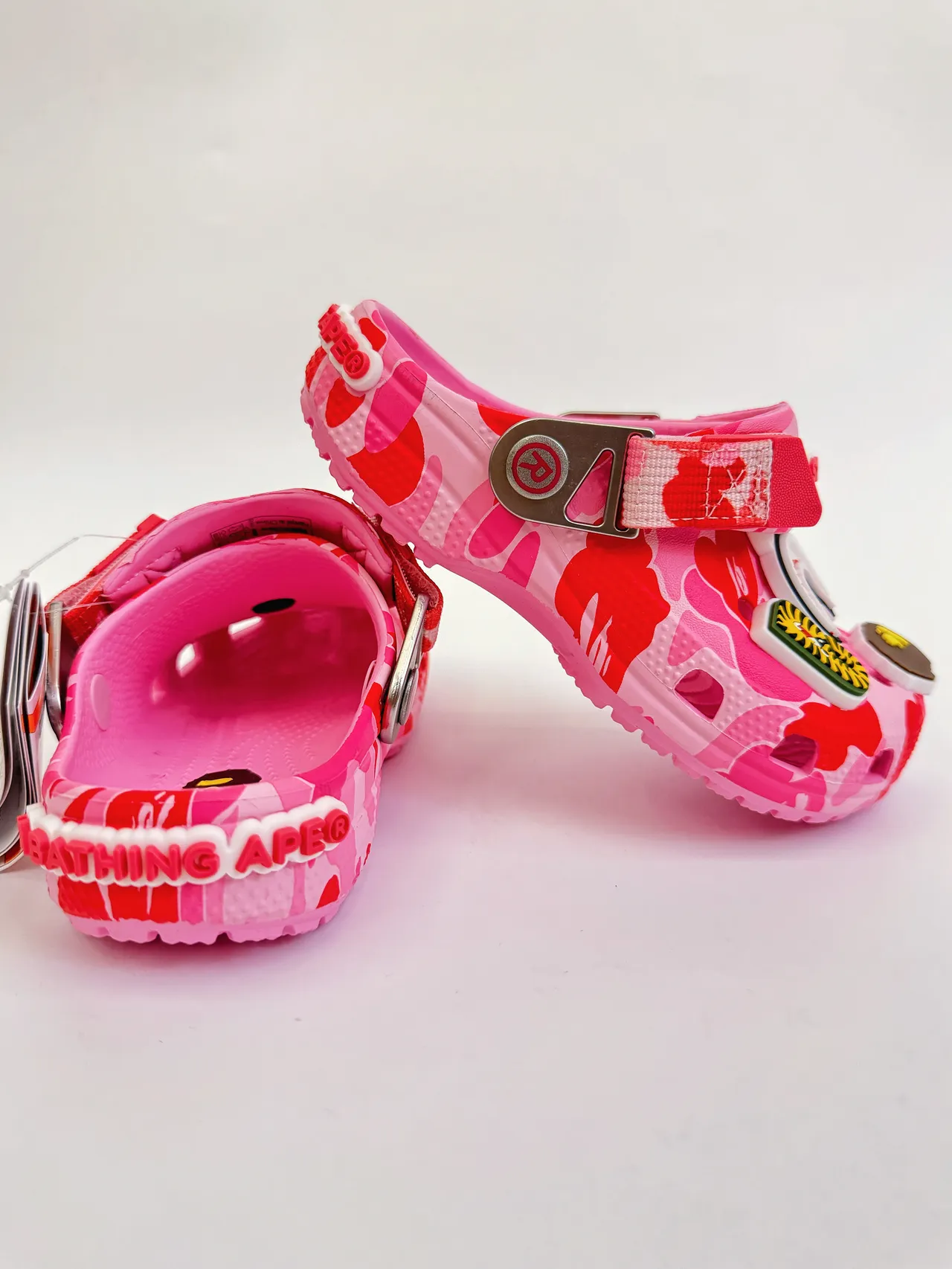 Crocs Classic Clog أسود رمادي كامو أطفال كلوكس 15