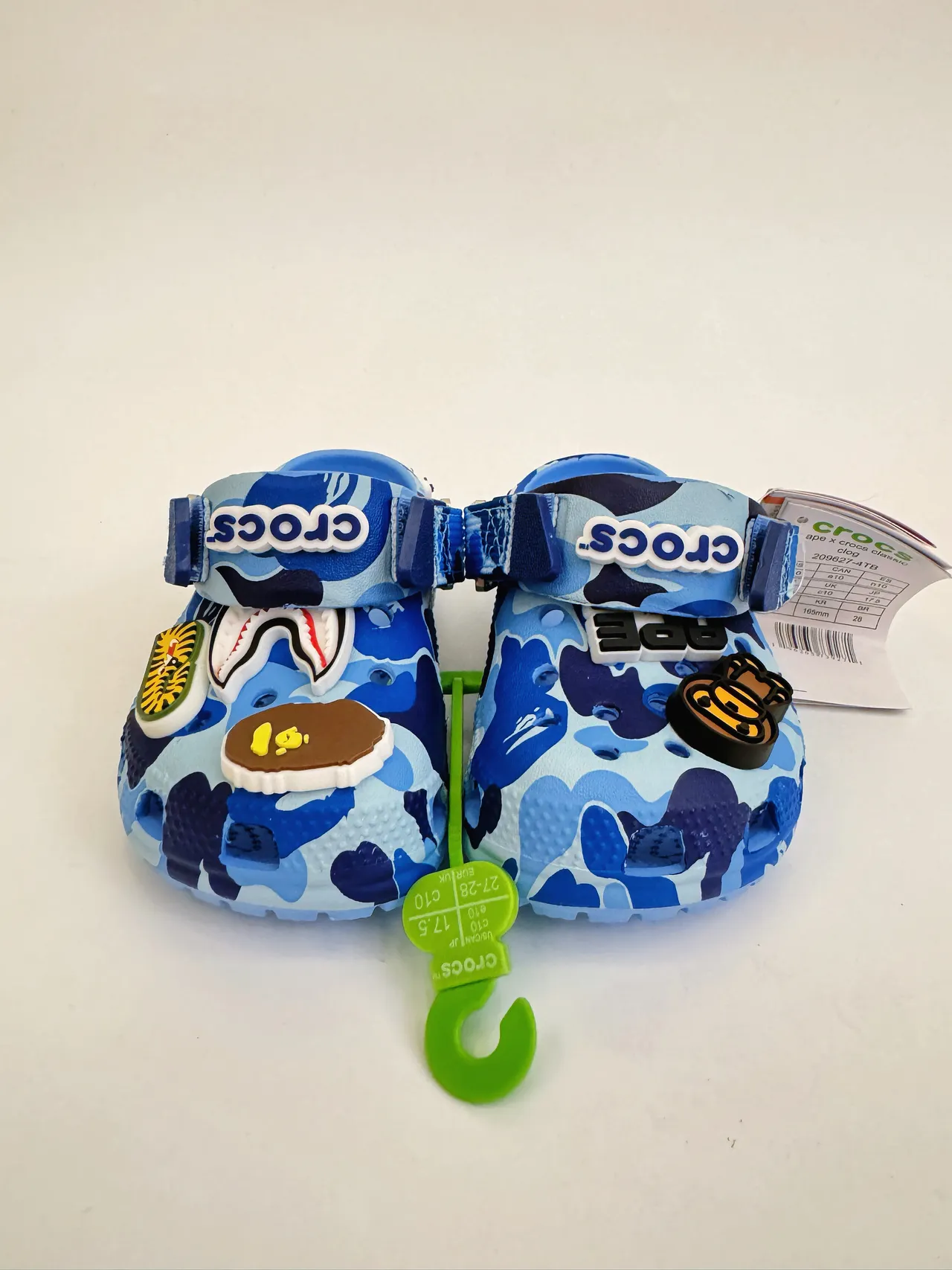 Crocs Classic Clog أسود رمادي كامو أطفال كلوكس 22