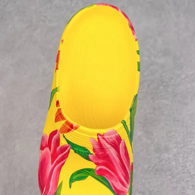 Crocs Classic Clog كلوج أصفر مطبوع زهوري 6