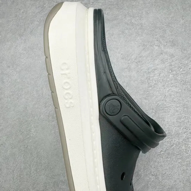 Crocs Echo أسود أبيض منصة قابلة للتعديل حزام قابل للتعديل كلوج 6