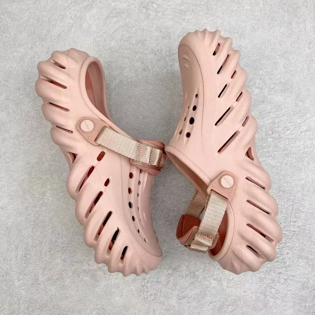 क्रॉक्स Echo Clog हल्का गुलाबी मोल्डेड फोम clog 8