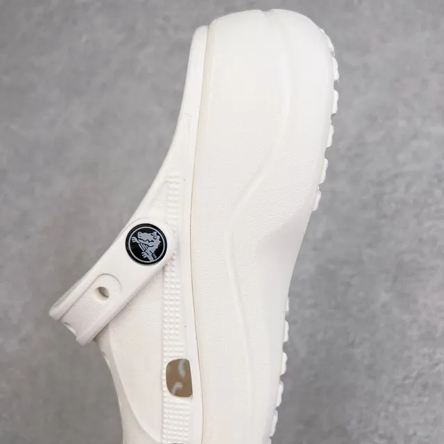 Crocs Echo Clog White Molded Foam Platform Clog 4