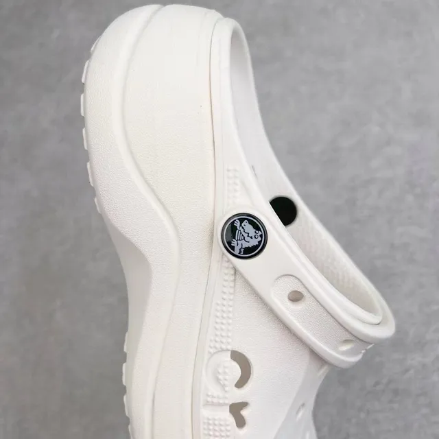 Crocs Echo Clog White Molded Foam Platform Clog 5