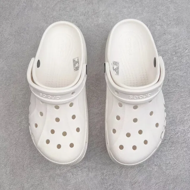 Crocs Echo Clog White Molded Foam Platform Clog 9