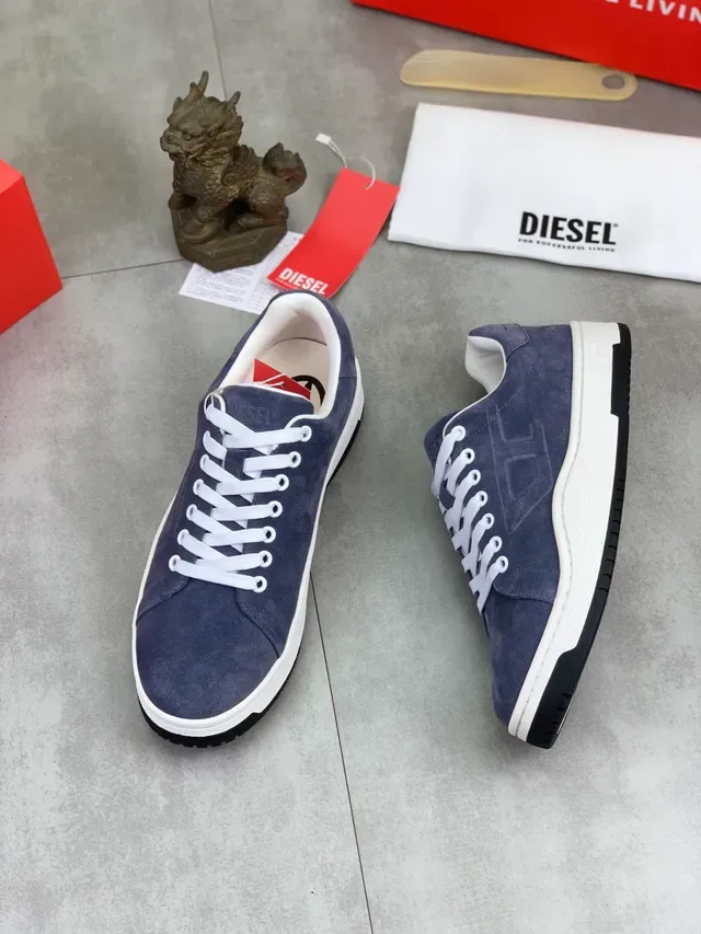 Diesel 海军蓝麂皮低帮休闲运动鞋 5