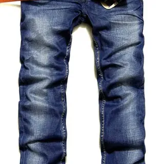 Diesel Slim-Straight मिड-राइज डिस्ट्रेस्ड वॉश जींस