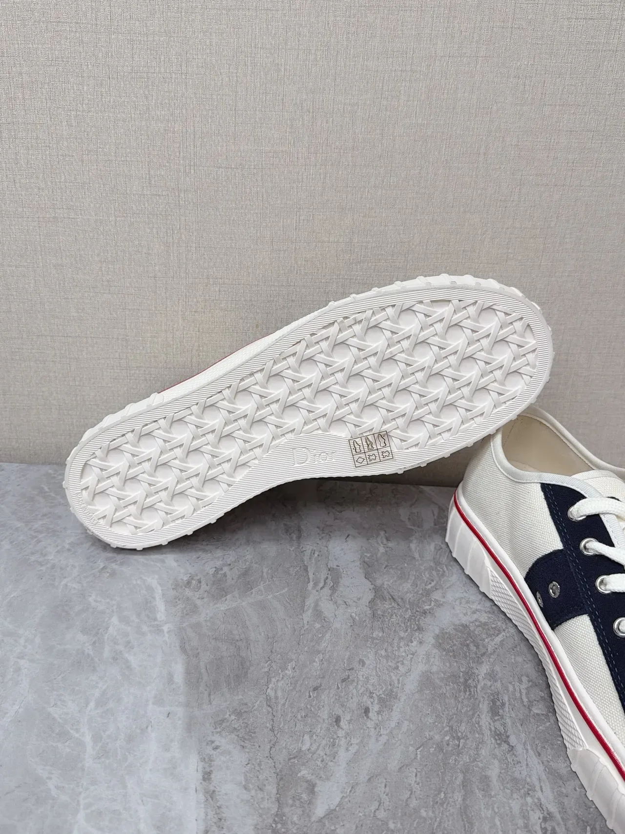 Dior B23 Beige Navy Canvas ऊपरी क्रॉस-स्ट्राइप पैनल लाइफस्टाइल स्नीकर्स 2