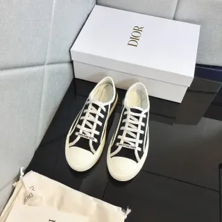 Dior B23 কালো এবং সাদা ক্যানভাস লাইফস্টাইল স্নিকার্স