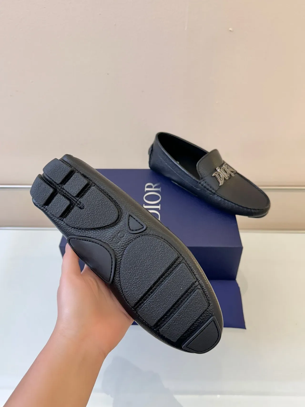 Dior Noir Argent Cuir Grainé Metal Logo Hardware Mocassins 5