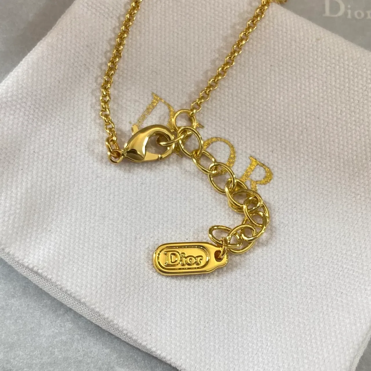 Dior Dioriviera সোনার গোলাপি চেইন ডি-আকৃতির চার্ম ব্রেসলেট 2
