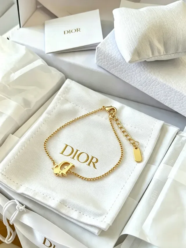 Dior Dioriviera সোনার গোলাপি চেইন ডি-আকৃতির চার্ম ব্রেসলেট 3
