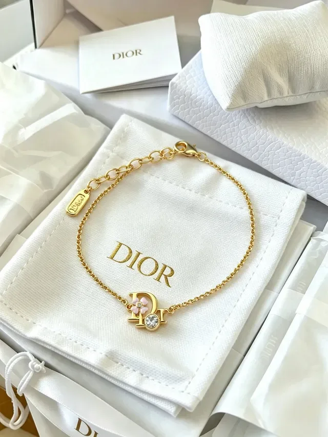 Dior Dioriviera সোনার গোলাপি চেইন ডি-আকৃতির চার্ম ব্রেসলেট 4