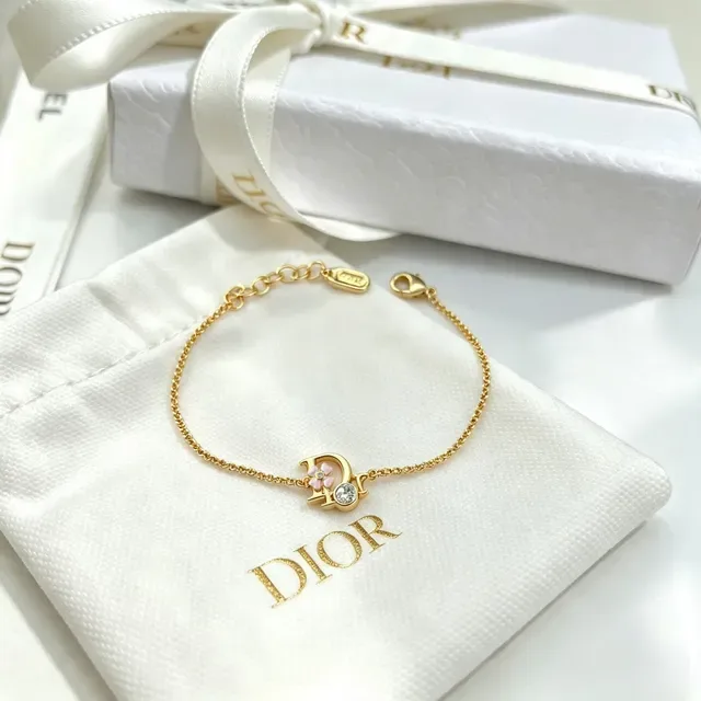 Dior Dioriviera সোনার গোলাপি চেইন ডি-আকৃতির চার্ম ব্রেসলেট 6