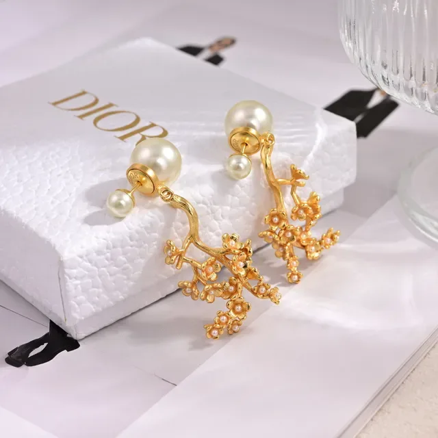 Dior أقراط فرع زهري لؤلؤ منسدلة 4