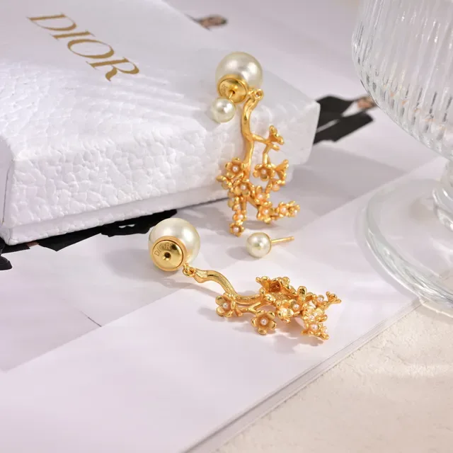 Dior أقراط فرع زهري لؤلؤ منسدلة 5