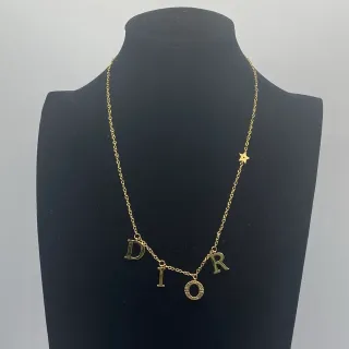 Dior سلسلة ذهبية تعليقة حرف Charm