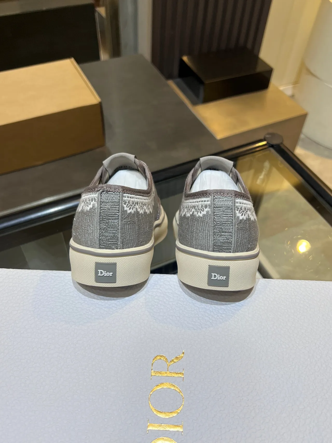 Dior Chaussures Lifestyle Gris Blanc Jacquard Monogram Détail Haut Dentelle 5