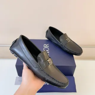 Dior Horsebit Loafer جلود أسود slip-on لوافر