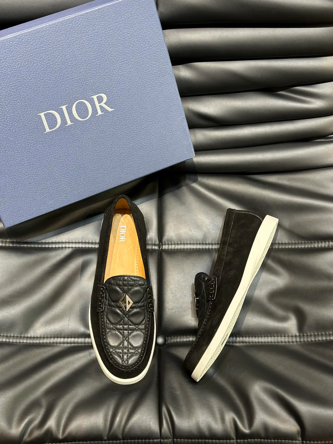 Dior J’Adior কুইল্টেড কালো সুয়েড লোয়ার্স 5