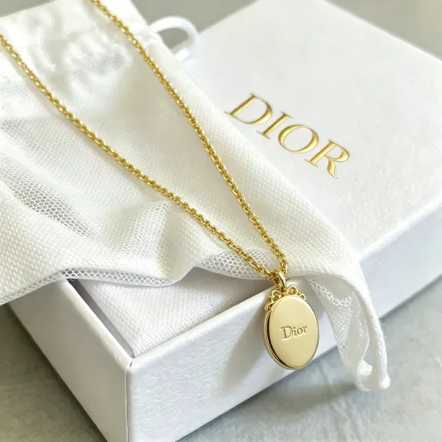 Collar Dior La D de Gold White Oval Locket Pendant Pavé Crystal Bezel 3