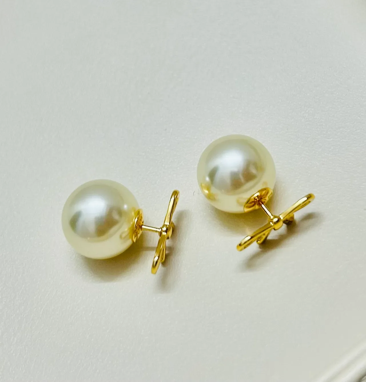 Dior Pearl and Gold Bow Stud Earrings 4