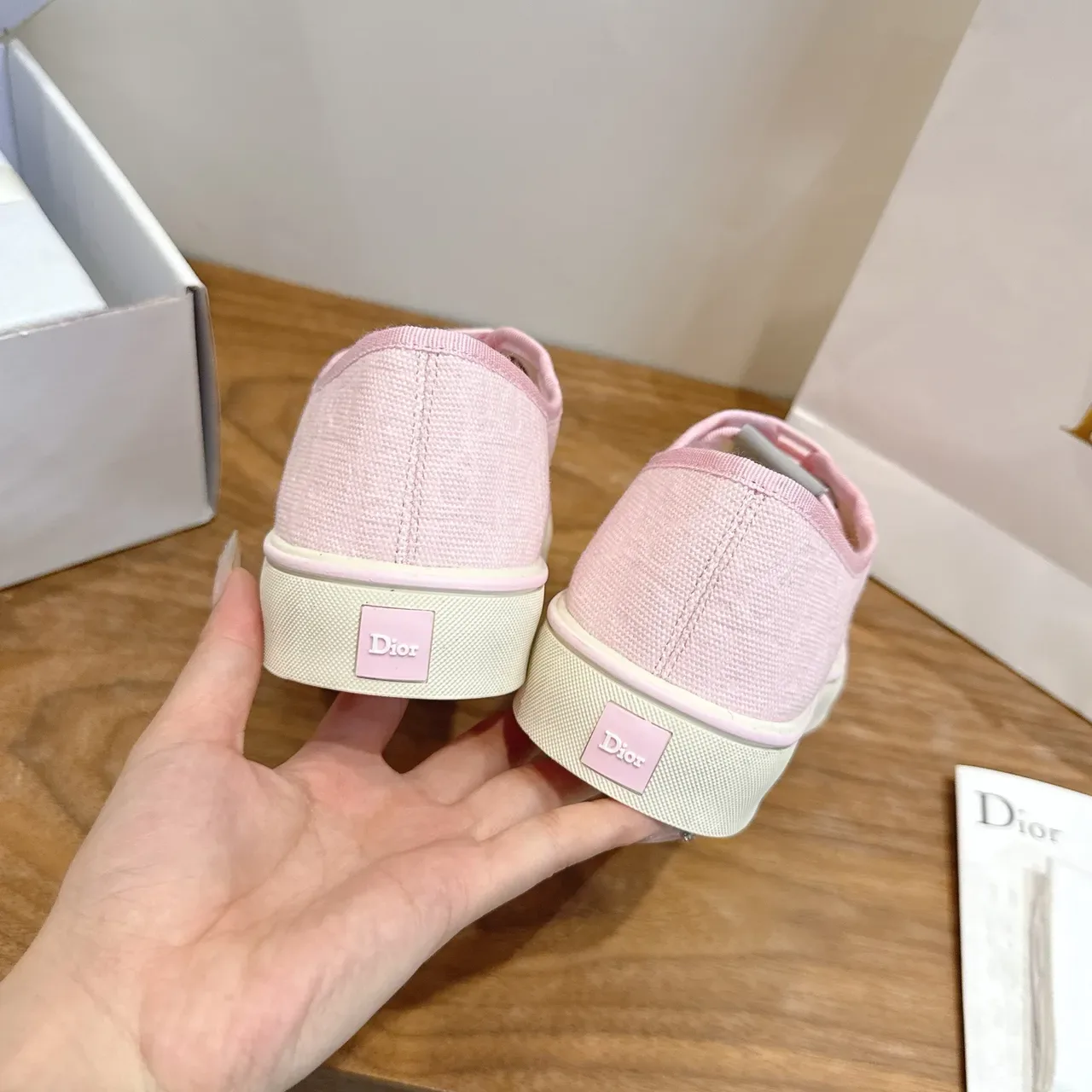 Dior 粉白 帆布低帮生活鞋 3