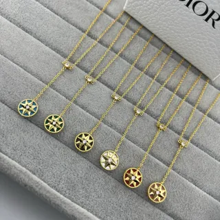 Dior Rose des Vents سلاسل القلادة المينا بالبوصلة