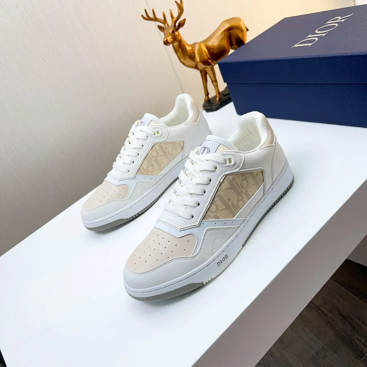 Dior White Beige Low-Top Panelled Leather Lifestyle Sneakers 4
