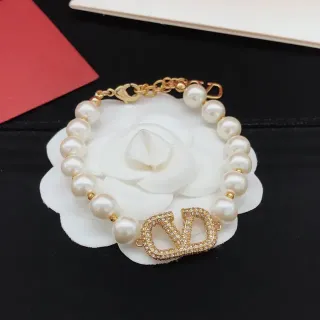 Dior 白金珍珠链扣手链