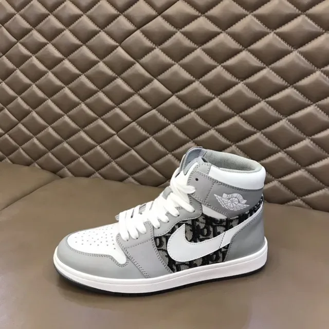 Dior x Air Jordan 1 High Gris Monogramme Oblique Sneakers Lifestyle 6