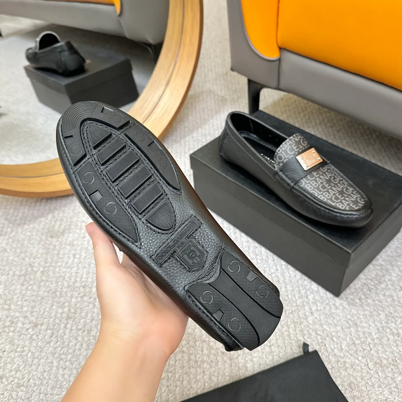 Dolce & Gabbana Portofino Monogram Leather Loafer 7