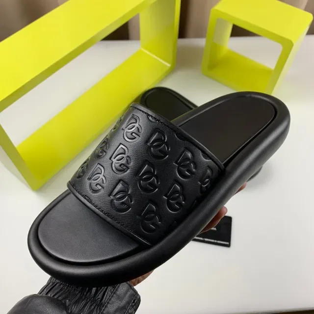 Dolce & Gabbana Chinelo com Monograma Preto Cinta Sola de Borracha Moldada 6