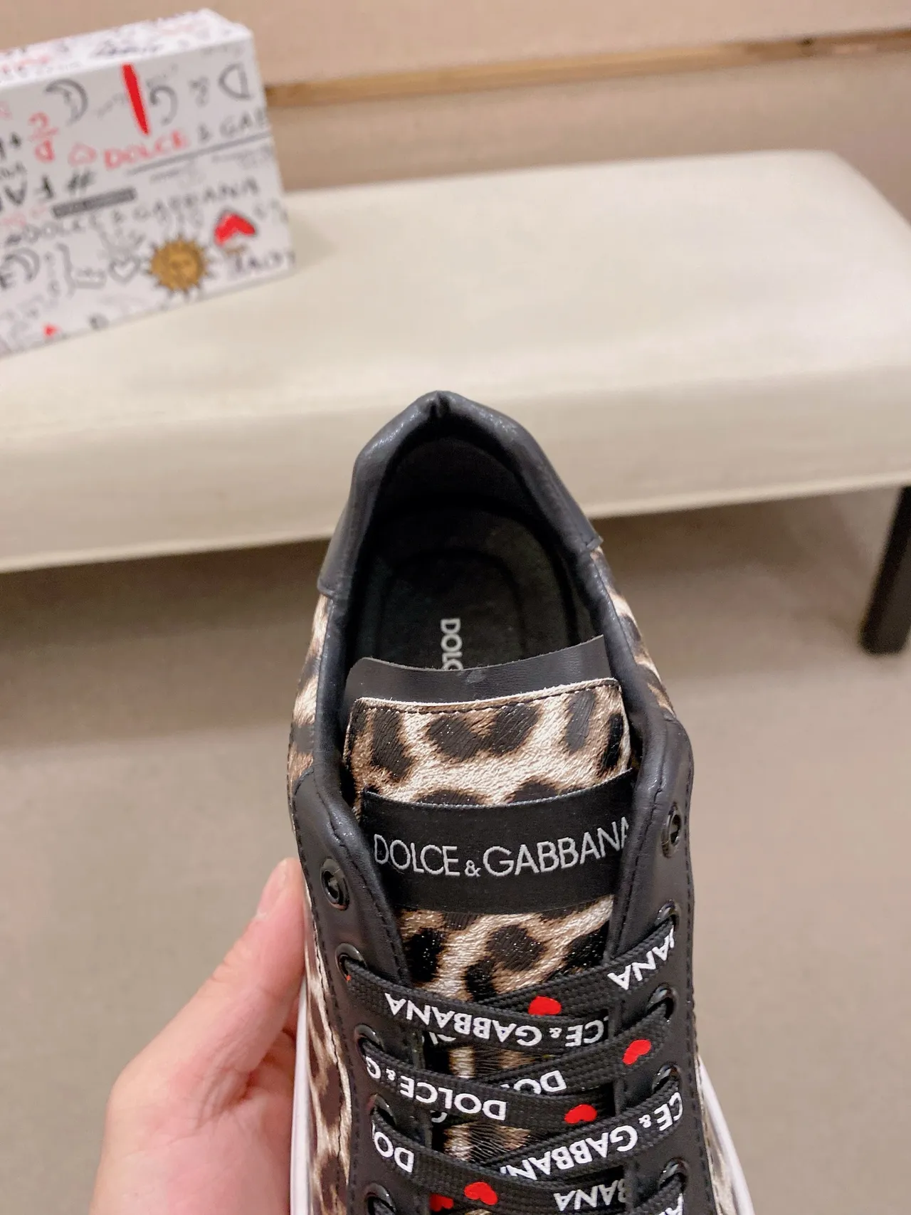 Dolce & Gabbana Portofino Tênis Lifestyle Marrom Preto com Impressão de Onça na Parte Superior e Acentos de Couro 4