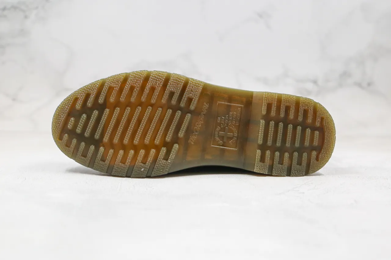 Dr. Martens 1460 Bottes Martin Cuir Noir Lisse Couture Jaune 6