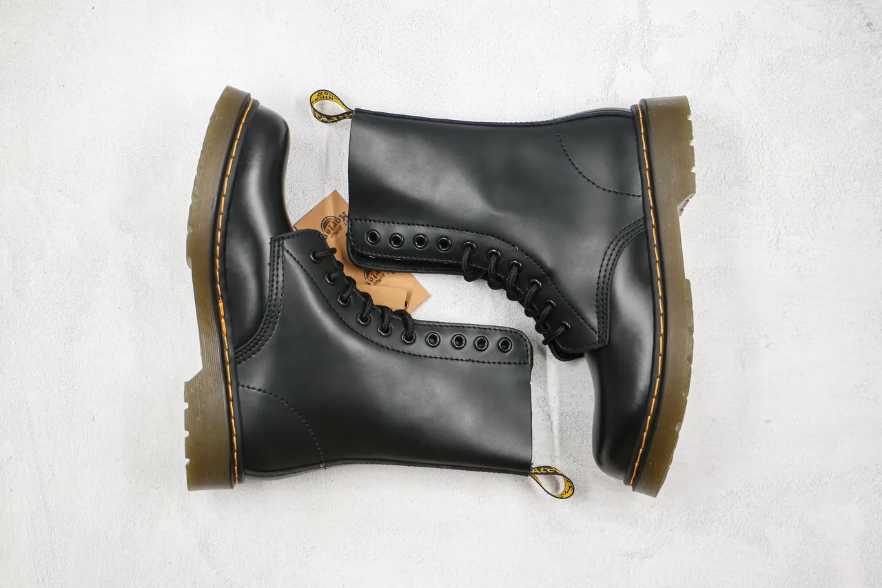 Dr. Martens 1460 Bottes Martin Cuir Noir Lisse Couture Jaune 8