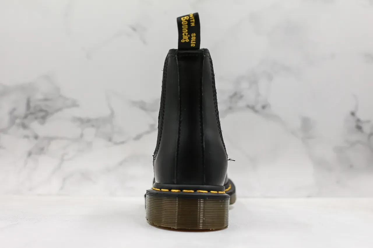 Dr. Martens কালো হলুদ মসৃণ চামড়া লোচড় সাইড গুসেট চেলসি বুট 10