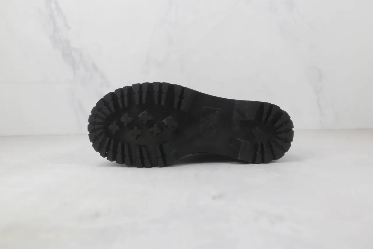 Dr. Martens Jadon কালো ও হলুদ প্ল্যাটফর্ম সোল মসৃণ চামড়া মার্টিন বুট 8