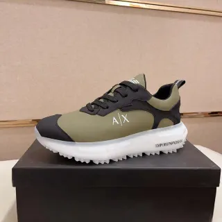 Emporio Armani A|X Zapatilla Lifestyle Oliva y Negro