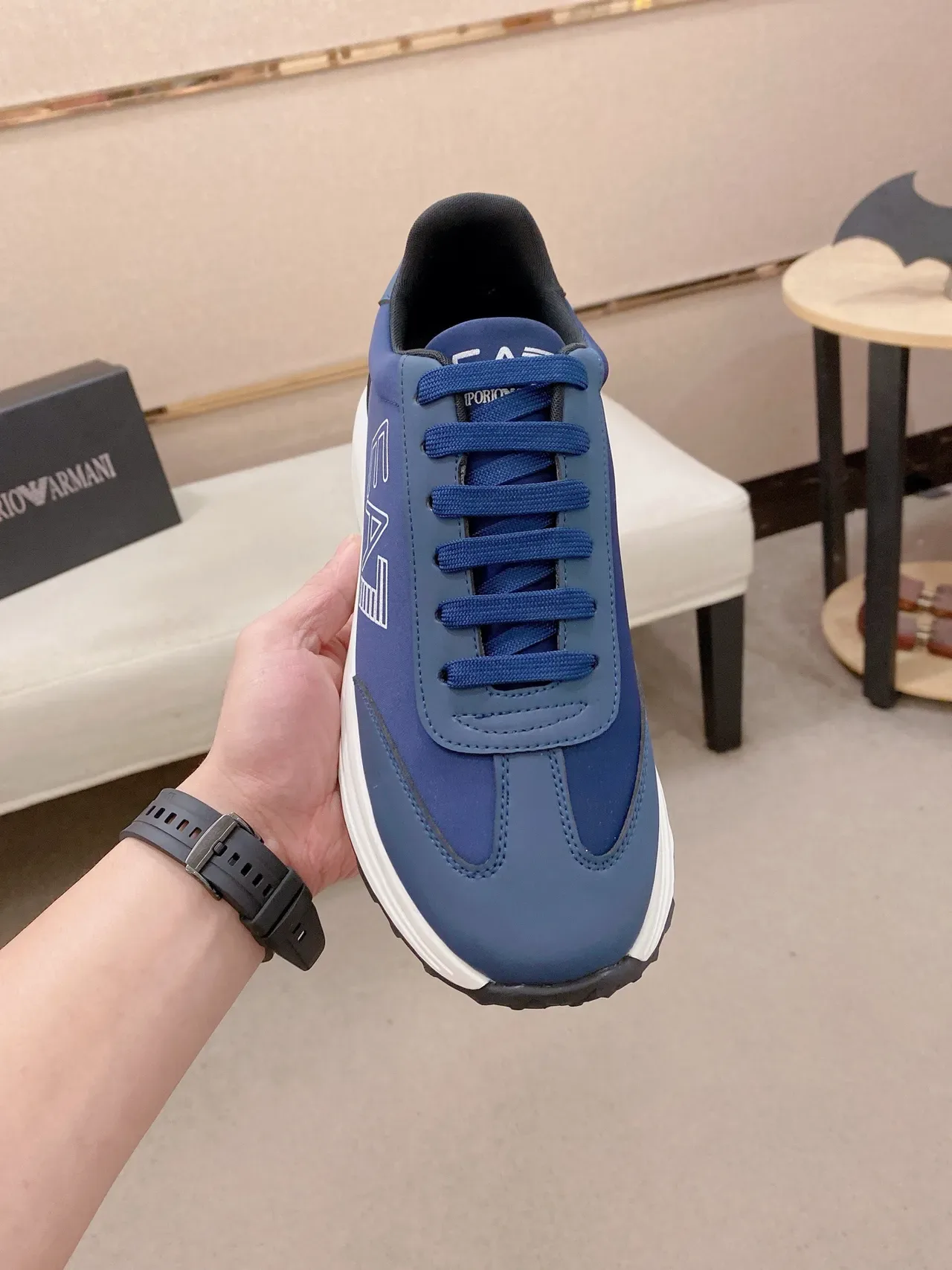 Emporio Armani أزرق أبيض EA7 شعار علامة تجارية ثنائي اللون العلوي أسلوب الحياة أحذية رياضية 2