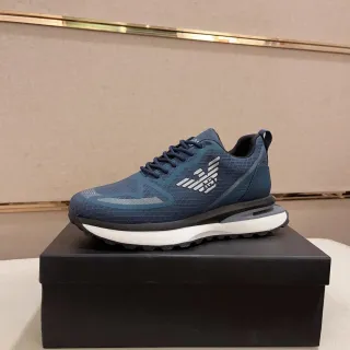 Emporio Armani Zapatillas deportivas con upper de malla texturizada en grid, azul blanco y midsole esculpido