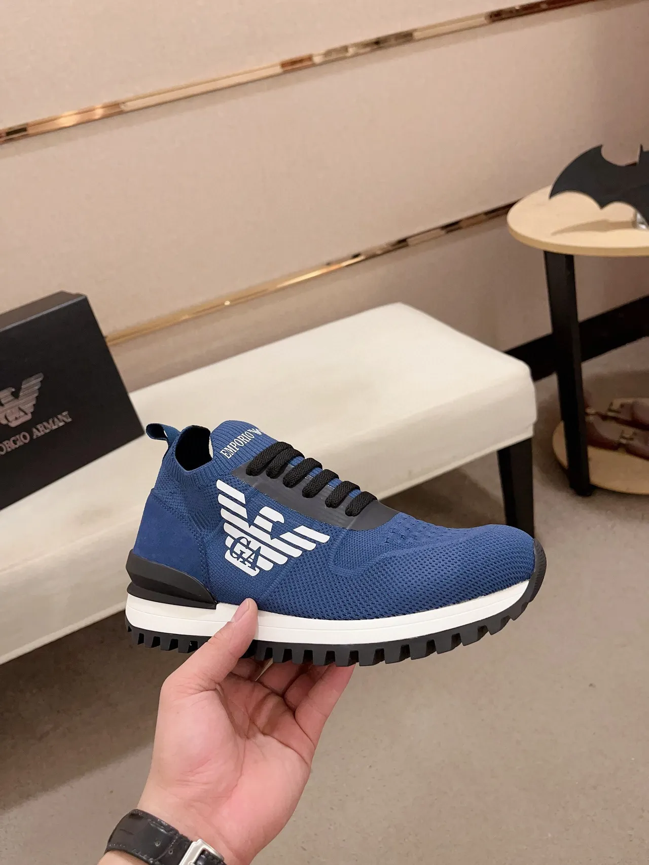 Emporio Armani Basket Lifestyle Bleu Tricot avec Logo Aigle 4