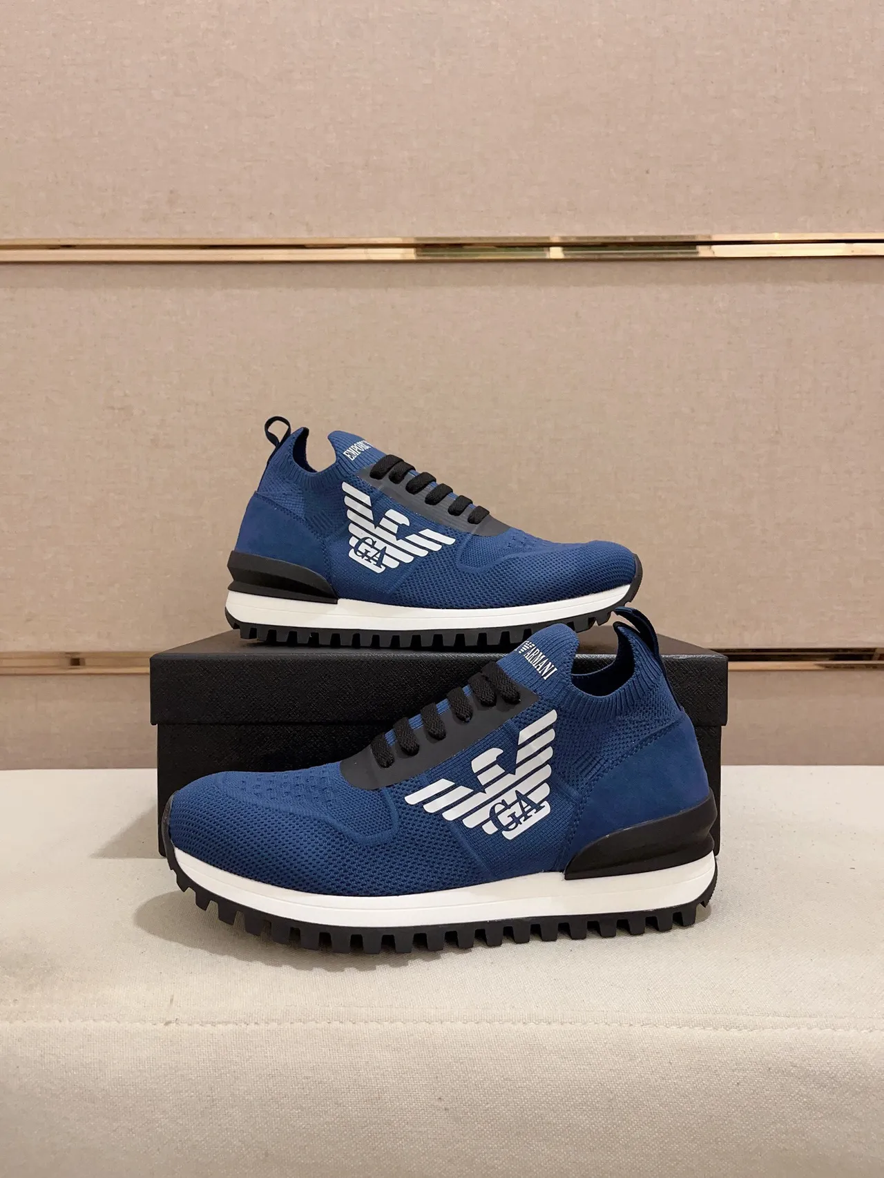 Emporio Armani Basket Lifestyle Bleu Tricot avec Logo Aigle 7