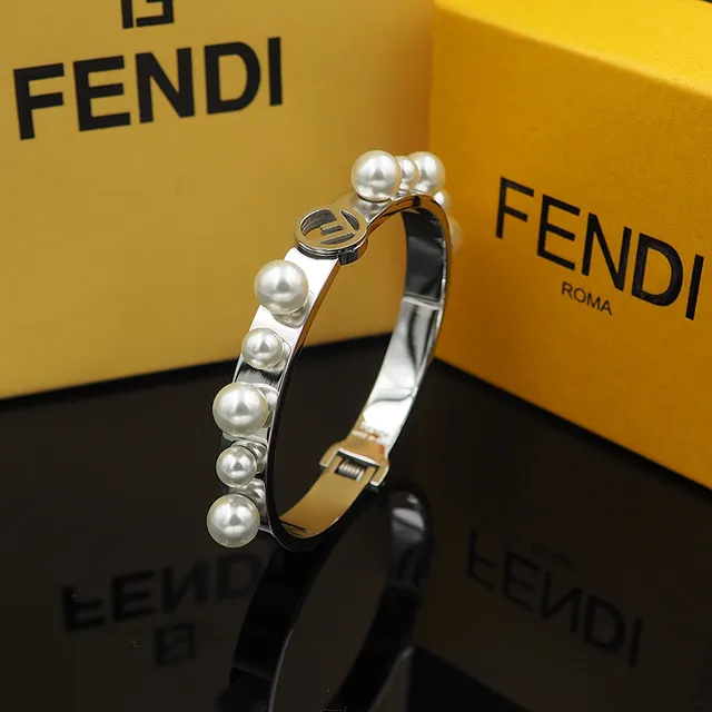 Fendi F Is Fendi Bracelet perlé en ton doré avec logo 2