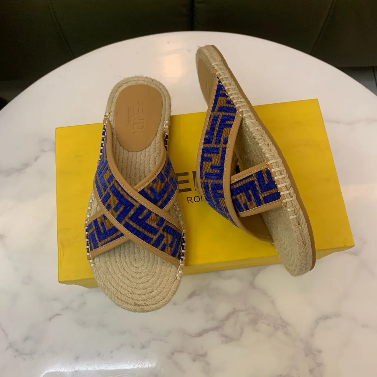 Fendi FF জ্যাকার্ড ক্রসড স্ট্র্যাপ এসপাড্রিল চপ্পল 3