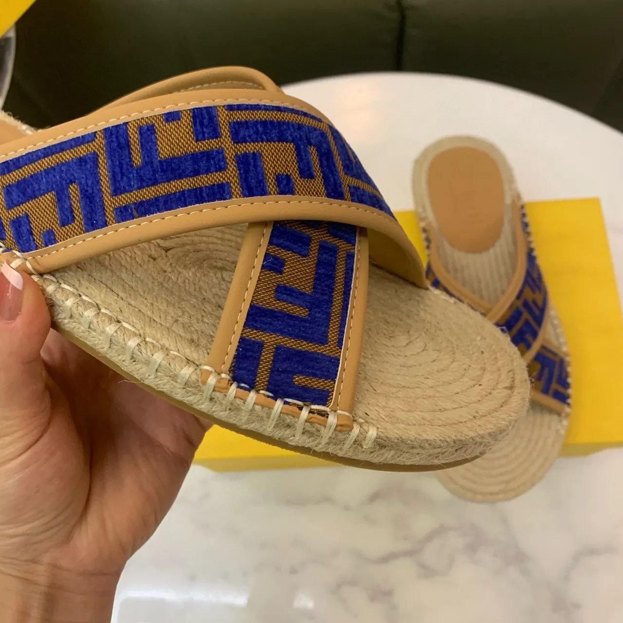 Fendi FF জ্যাকার্ড ক্রসড স্ট্র্যাপ এসপাড্রিল চপ্পল 6