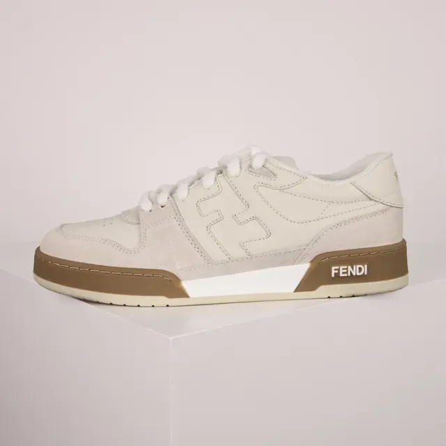 Fendi First Off-White و Tan حذاء رياضي 9