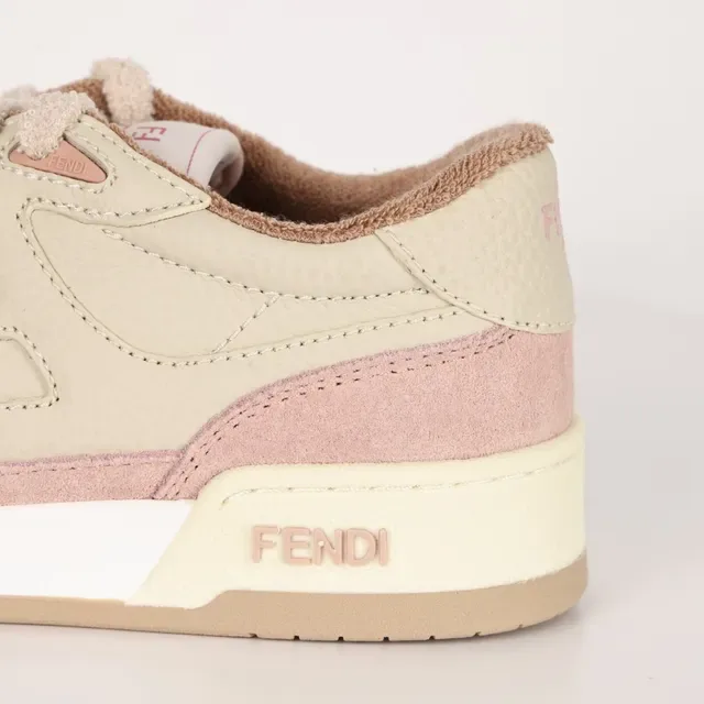 Fendi First Rosa Beige En Capas Ante Y Cuero Parte Superior Con Logo FF Embossado Zapatillas Lifestyle 4