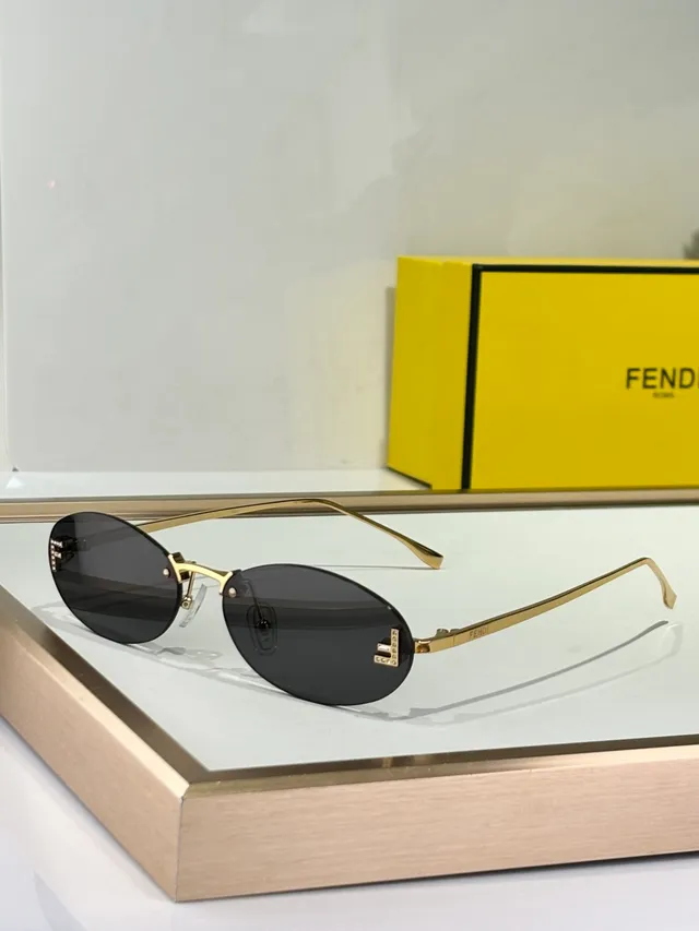 Fendi 金棕色椭圆镜片薄金属框太阳镜 3