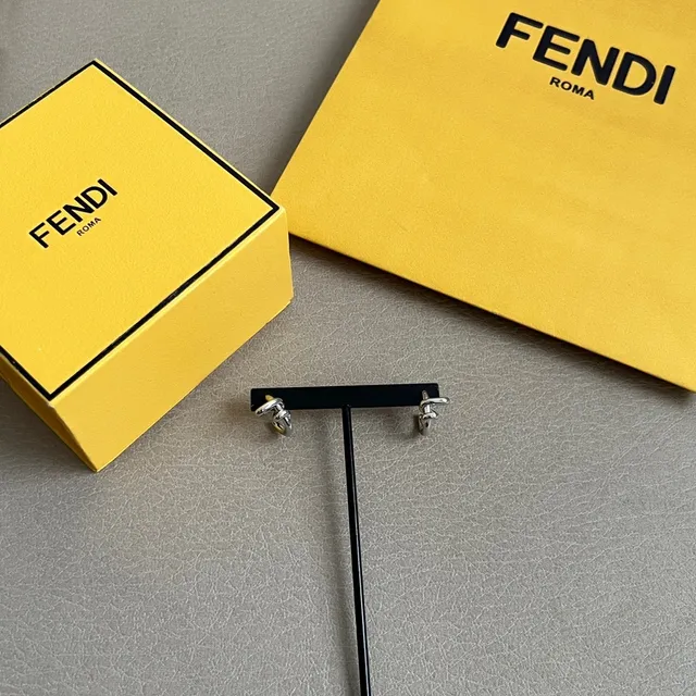 Fendi Nó Prata Amarelo Brincos de aro 6